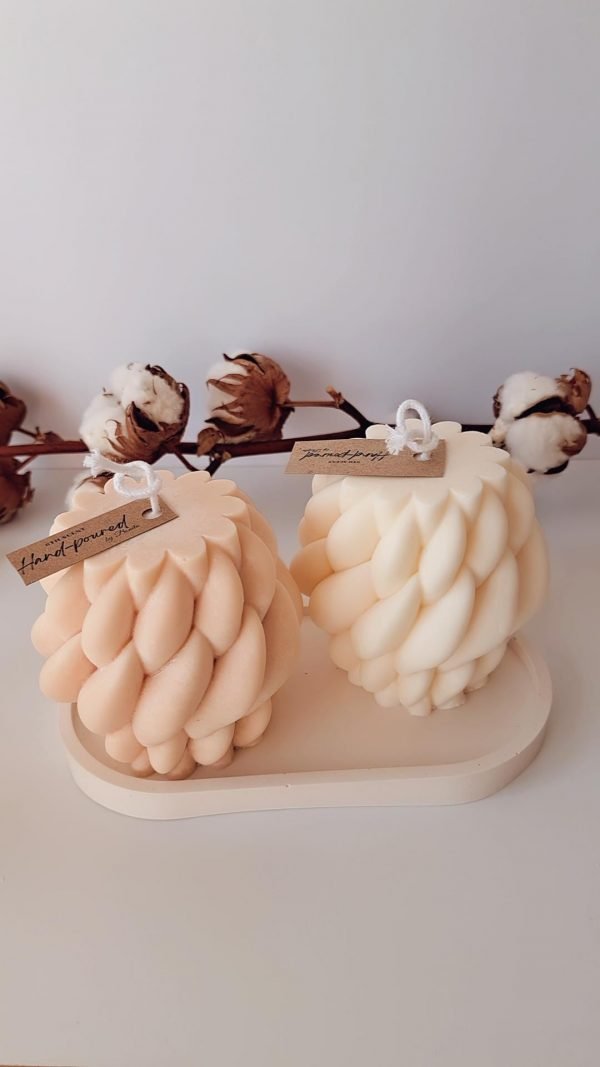 The Knit Candle - Image 2